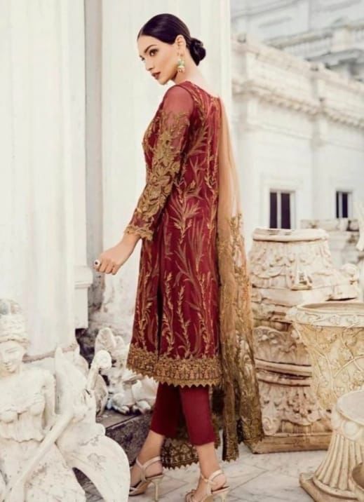 Brand Name :IZNIK Fabric :Chiffon suit with heavy Embroidery