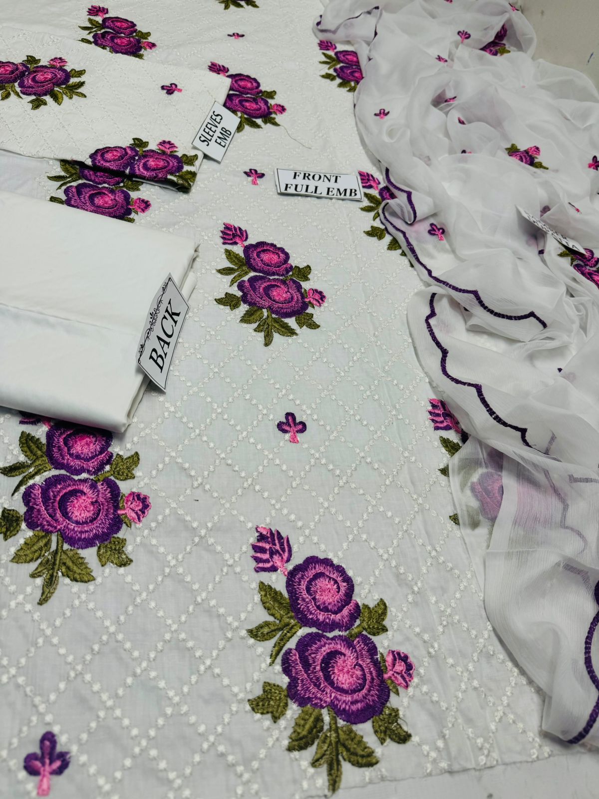 AYEZA KHAN Fancy white 3pc Code: -/AZ